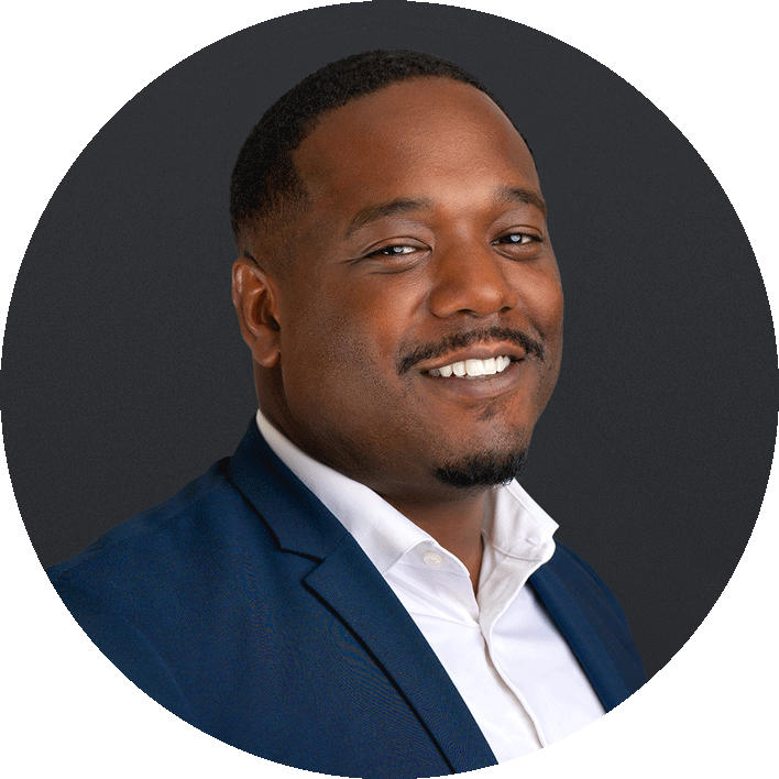 Employee Headshot_Ray Thomas_Circle
